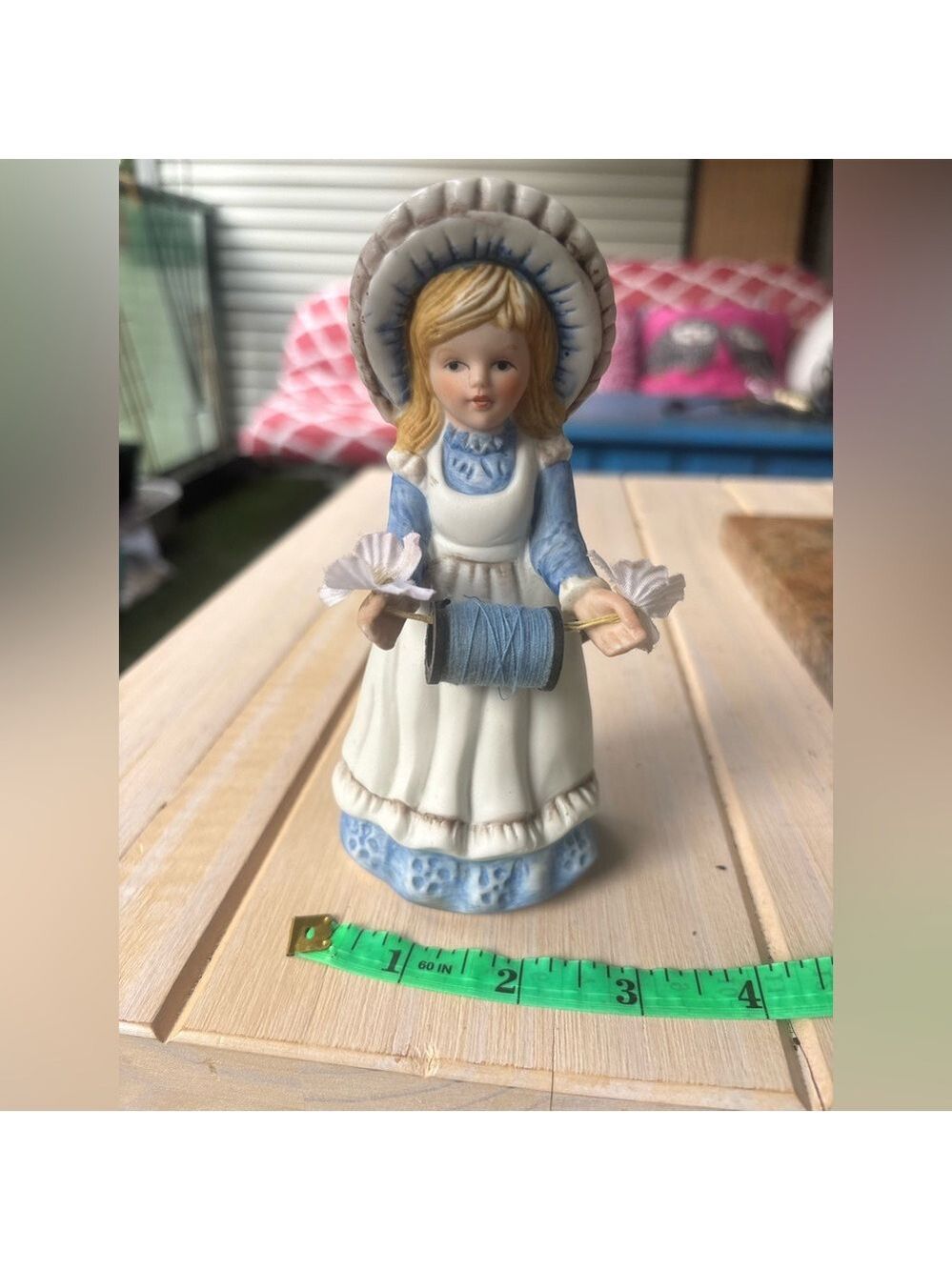 VINTAGE Blue & White Porcelain Seamstress Figurine • Thread & Pins Craft Lady - Picture 12 of 15